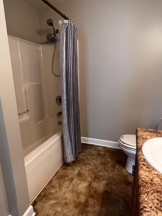 Building Photo - 708 Tattnall Dr