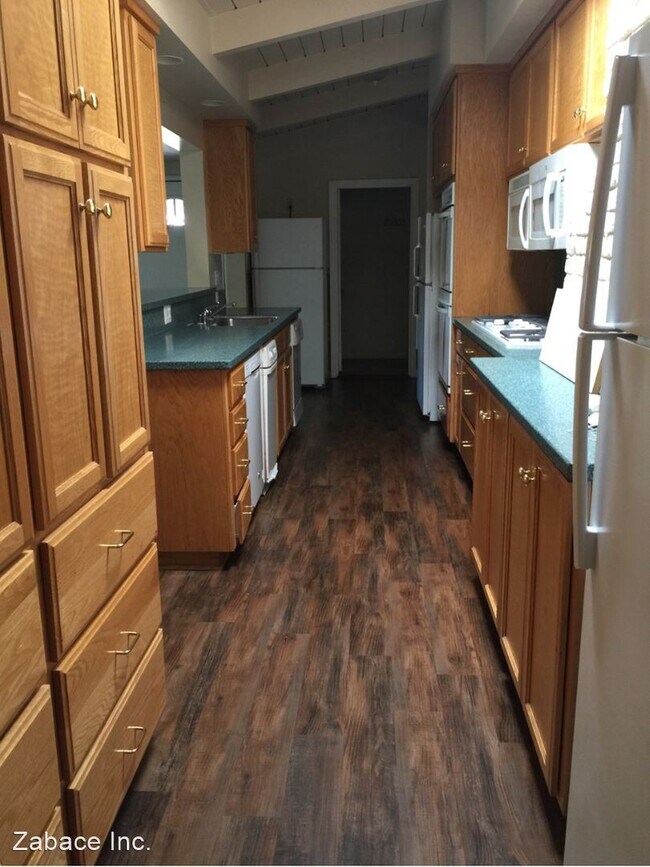 Building Photo - 6 br, 3 bath House - 702 Anderson Road - M...