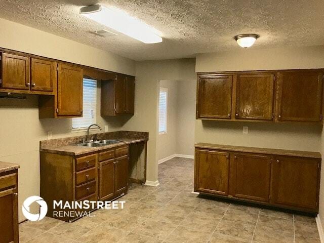 Building Photo - 284 Independence Dr