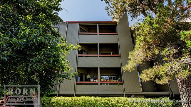 Building Photo - 780 Sea Spray Ln