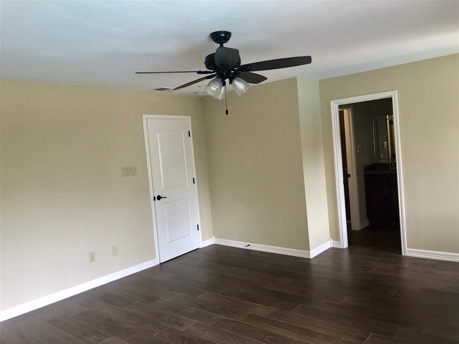 Building Photo - 7702 Springfield Ave