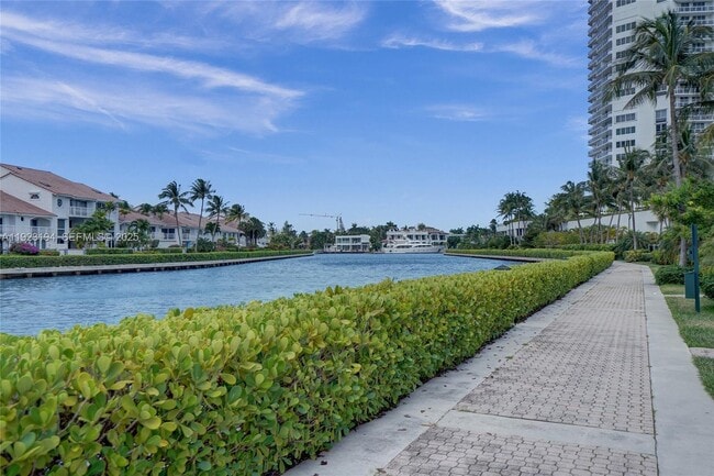 Building Photo - 3757 NE 208th Terrace