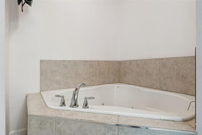 Building Photo - 7236 Somersworth Dr