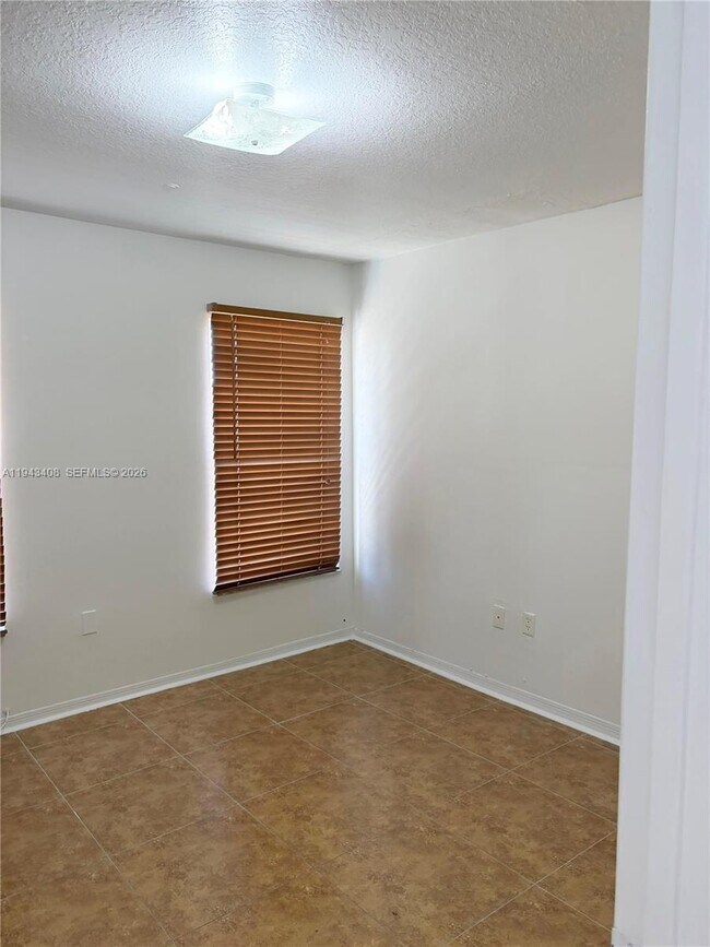 Building Photo - 26140 SW 138th Ave