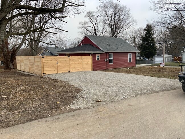 Building Photo - 409 Samuel Moore Pkwy