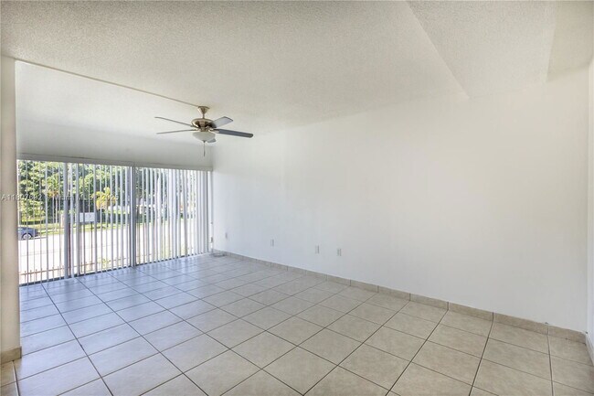 Building Photo - 9390 W Flagler St
