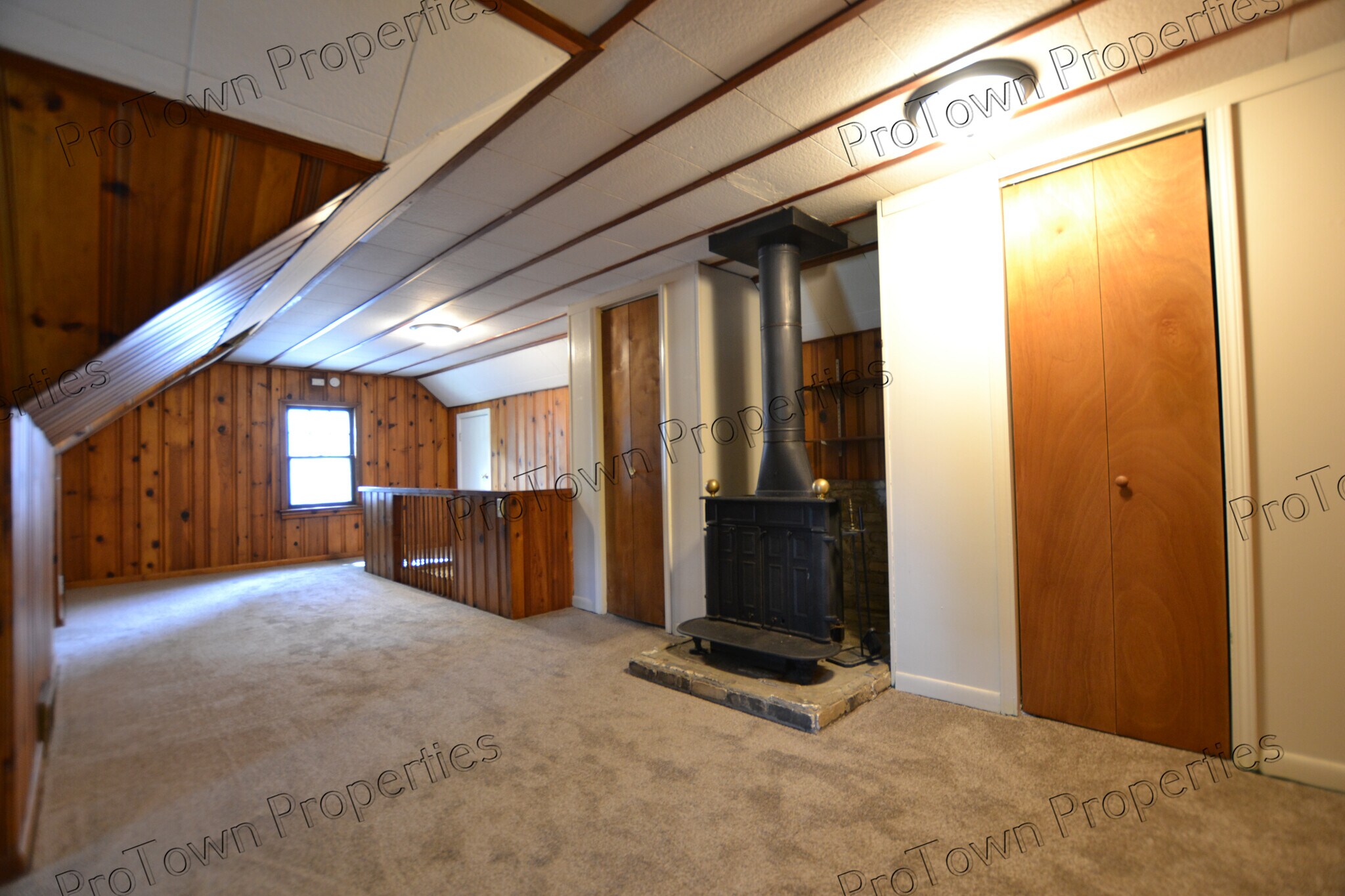 Building Photo - 719 Cowles Ave