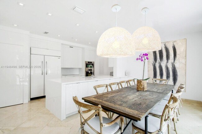 Building Photo - 50 South Pointe Dr