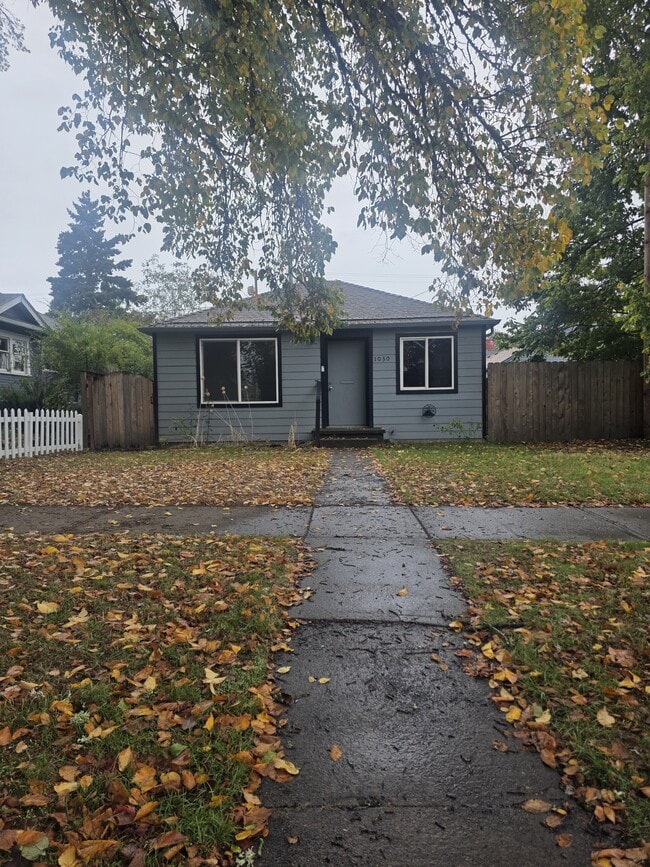 Building Photo - 1030-KE1030 Church St NE