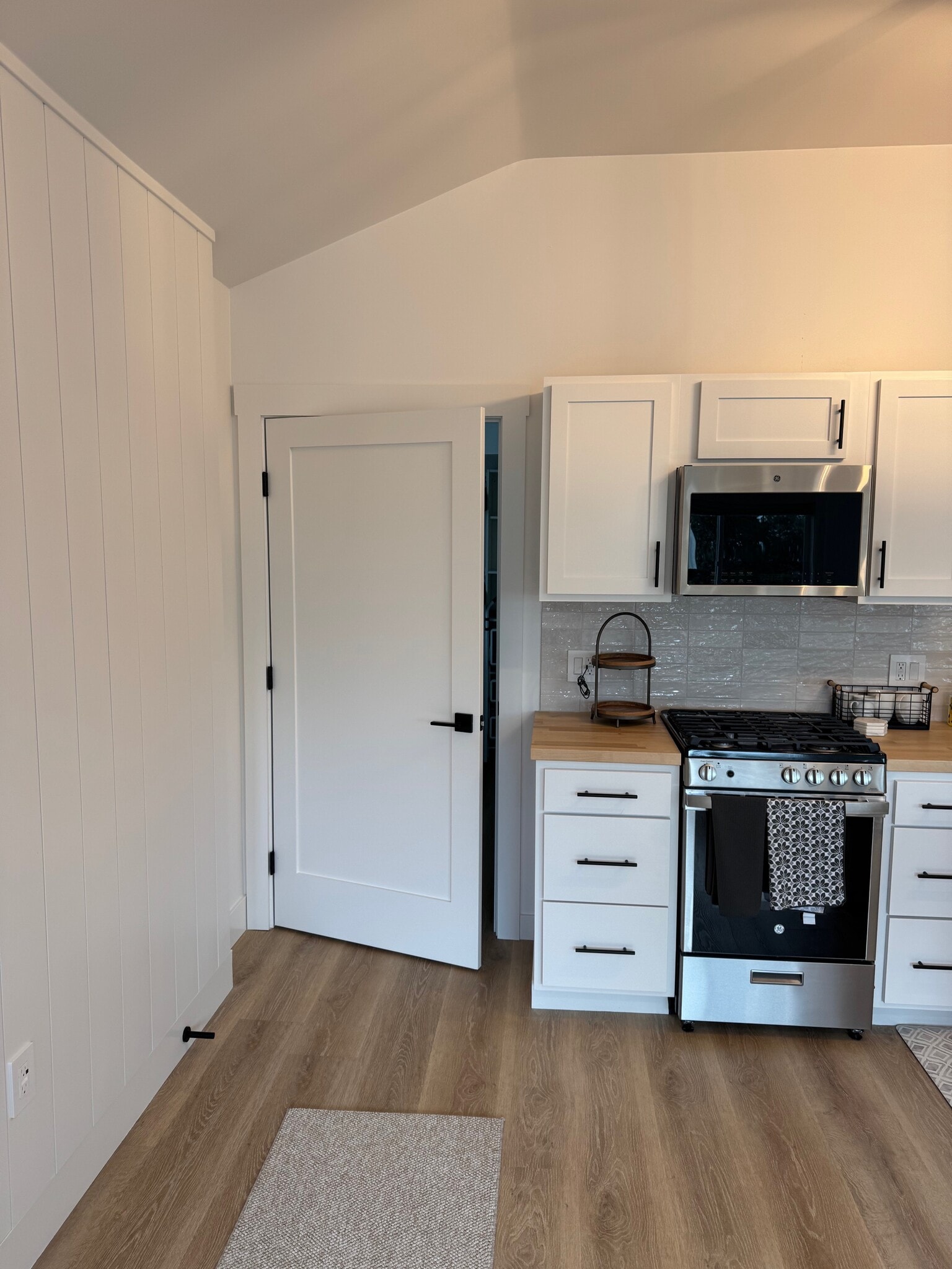 Building Photo - 245 Country Hills Ln