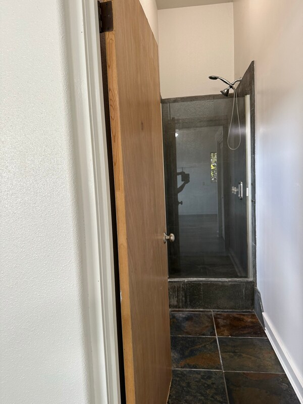 Building Photo - 73-986-986 Kukuinui St