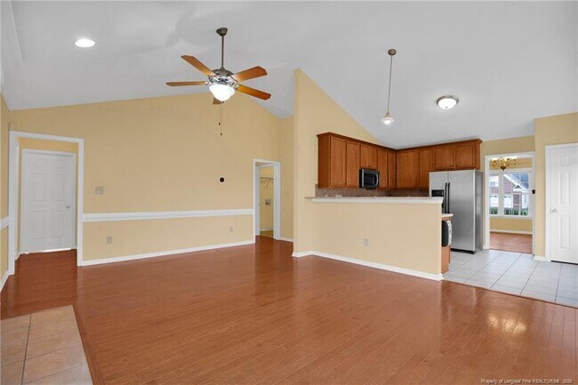 Building Photo - 8236 Frenchorn Ln