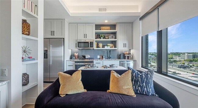 Building Photo - 1301 Spring St NW