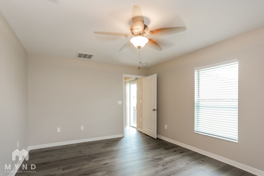 Building Photo - 6408 Trent Creek Dr