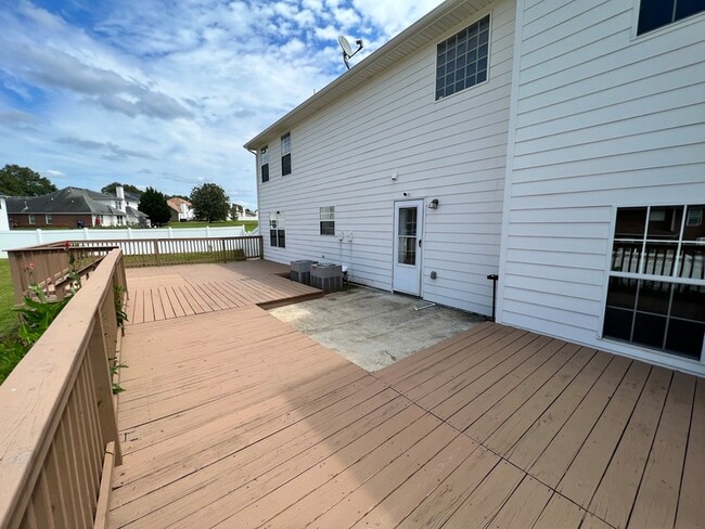 Building Photo - 448 Canoga Ct