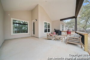 Building Photo - 136 Wildrose Hill Dr