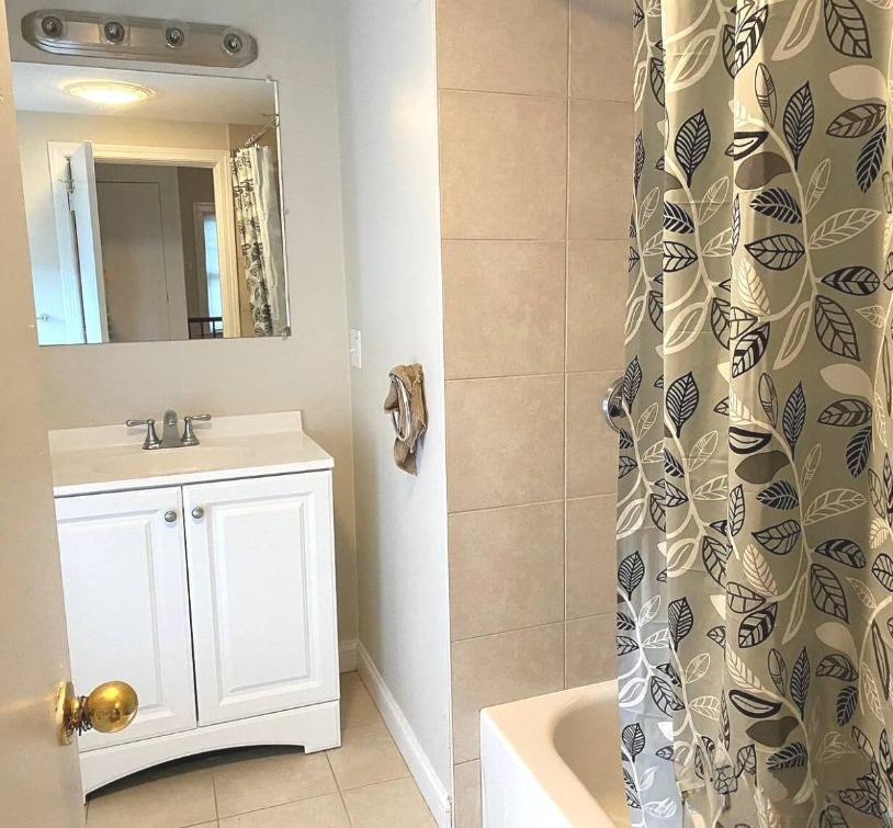 Building Photo - 22 Scott St