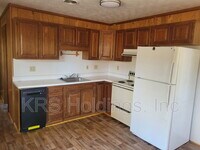Building Photo - 2877 Hidden Oaks Ln
