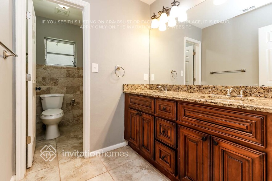 Building Photo - 7161 Lenape Cir