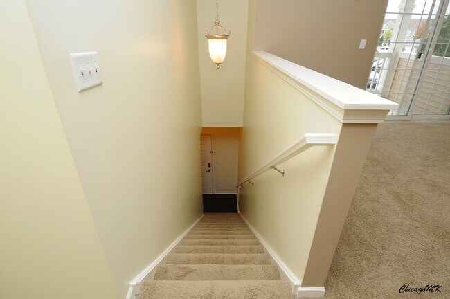 Building Photo - 2250 Aurora Dr