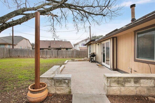 Building Photo - 1205 Ivybridge Dr