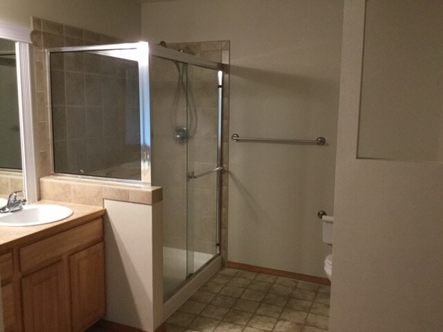 Building Photo - 14001 122nd Ave E