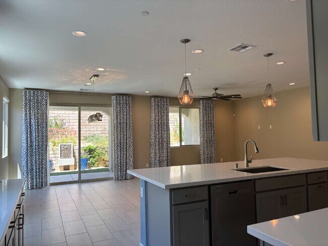 Building Photo - Stylish 2-Bedroom Oasis Domani, Residents ...