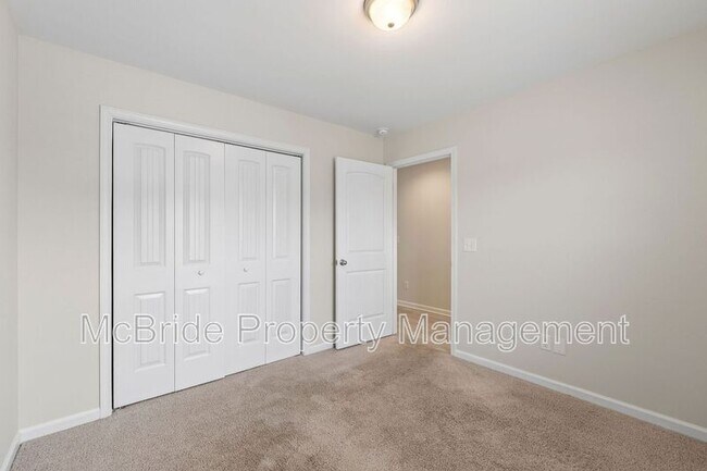 Building Photo - 959 Madrid Ct