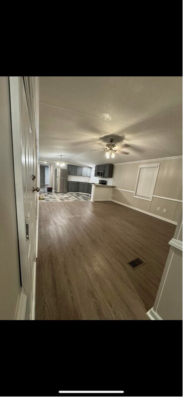 Building Photo - 266 Quail Run Rd