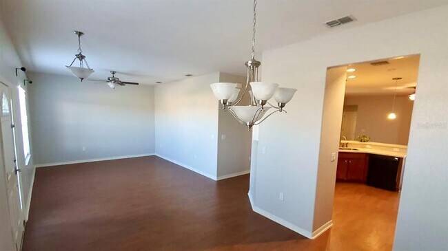 Building Photo - 5730 Fischer Dr
