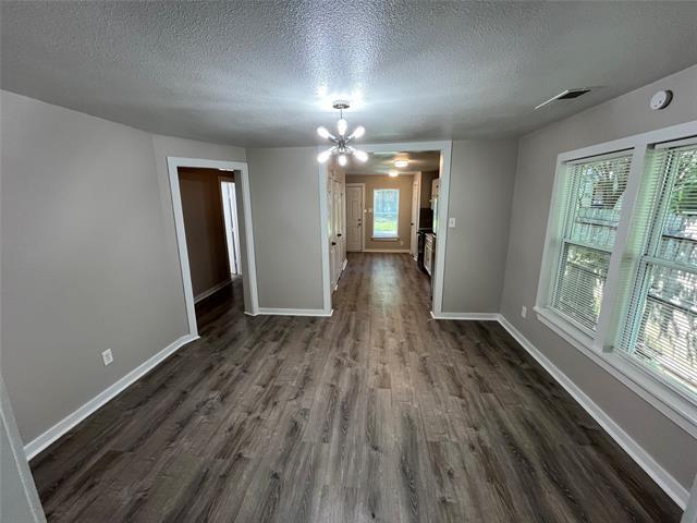 Building Photo - 1138 Elmdale Pl