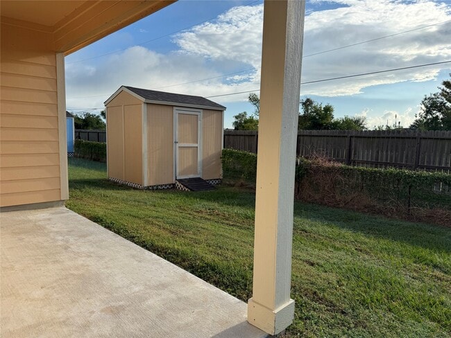 Building Photo - 2724 Avenue D