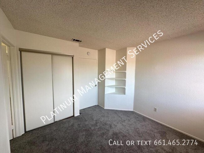 Building Photo - 3063 W Ave J4