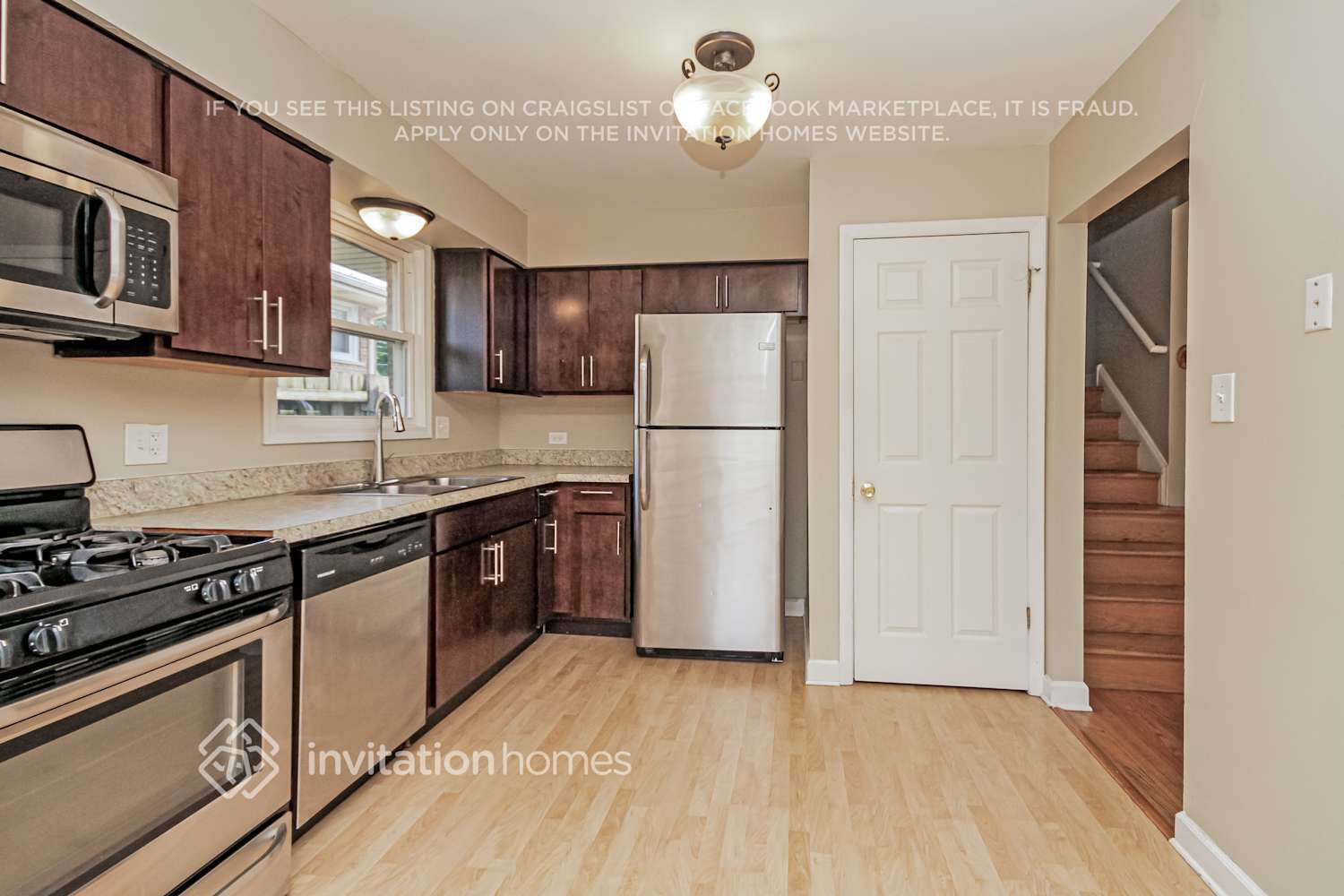 Building Photo - 7939 Mason Ave