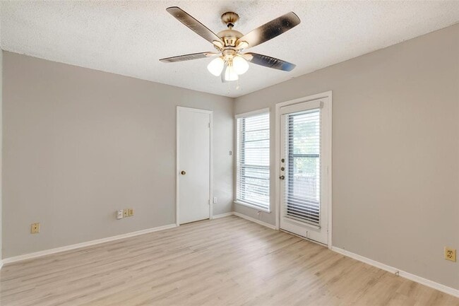 Building Photo - 2005 Cody Ct