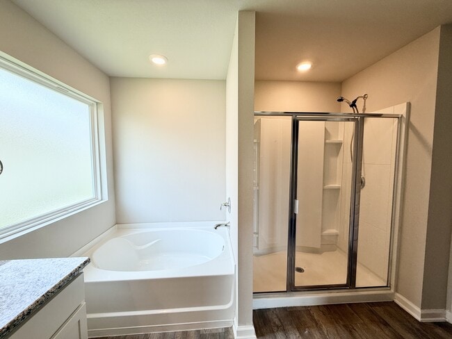 Building Photo - 23354 Shadowridge Dr