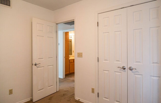 Building Photo - 4751 N Flowing Wells Rd