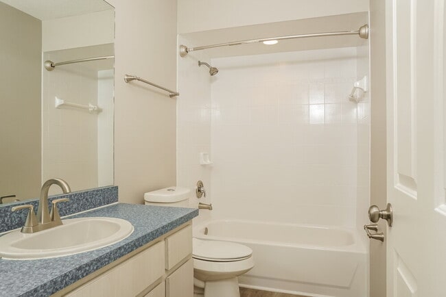 Building Photo - 5515 Maccaughey Dr