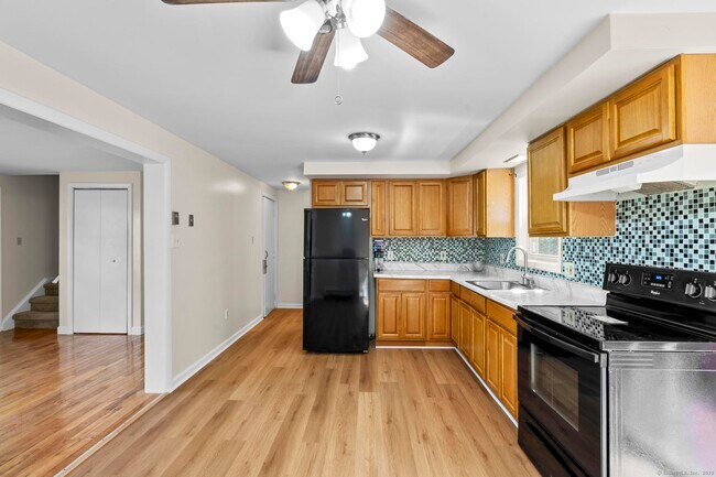 Building Photo - 53 Stonewall Ln