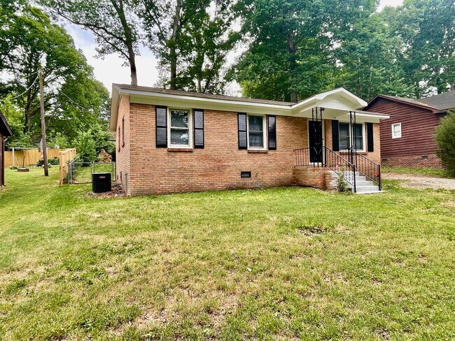 Building Photo - Charming 3-bedroom, 1-bath home in Stanley, NC
