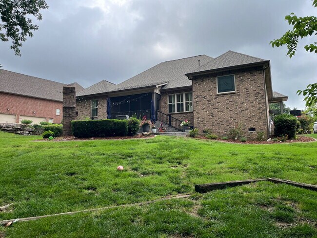 Building Photo - 1682 Sunset Park Dr