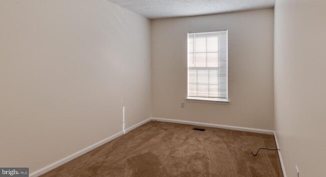 Building Photo - 2502 Regal Pl