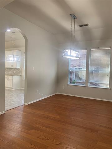Building Photo - 2021 Whitney Bay Dr