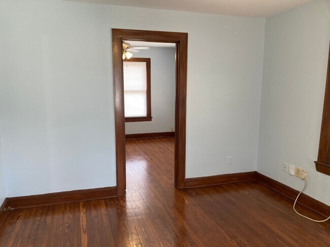 Primary Photo - 1707 Sidney St