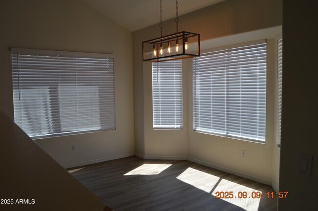 Building Photo - 4151 E Silverwood Dr