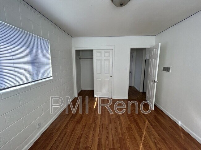 Building Photo - 2075 Patton Dr