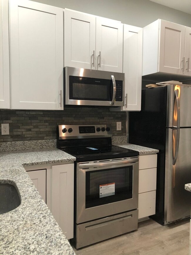 Building Photo - 212 Gay St