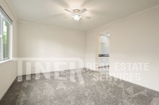 Building Photo - 3719 Edington Dr