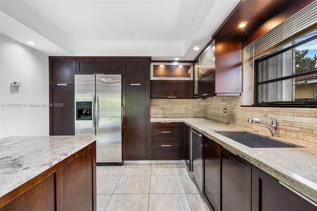 Building Photo - 20525 Highland Lakes Blvd