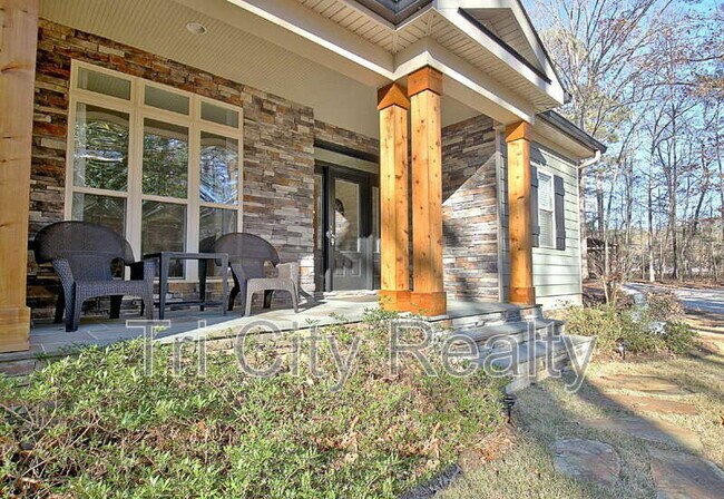 Building Photo - 175 Ridgeway Ct